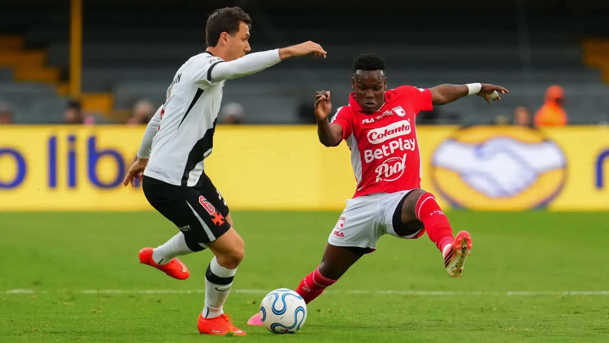 Lance de Santa Fe x Vasco pela Copa Sul-Americana