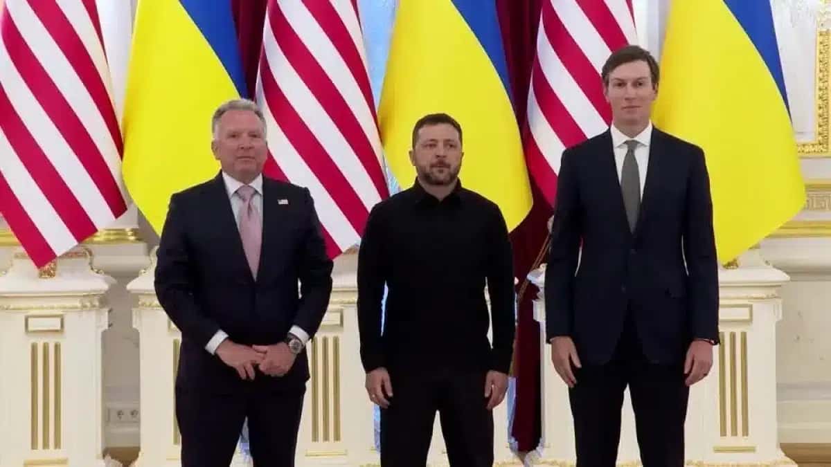 Volodymyr Zelensky, da Ucrânia, se reúne com os enviados dos EUA Jared Kushner e Steve Witkoff (06.09.26)