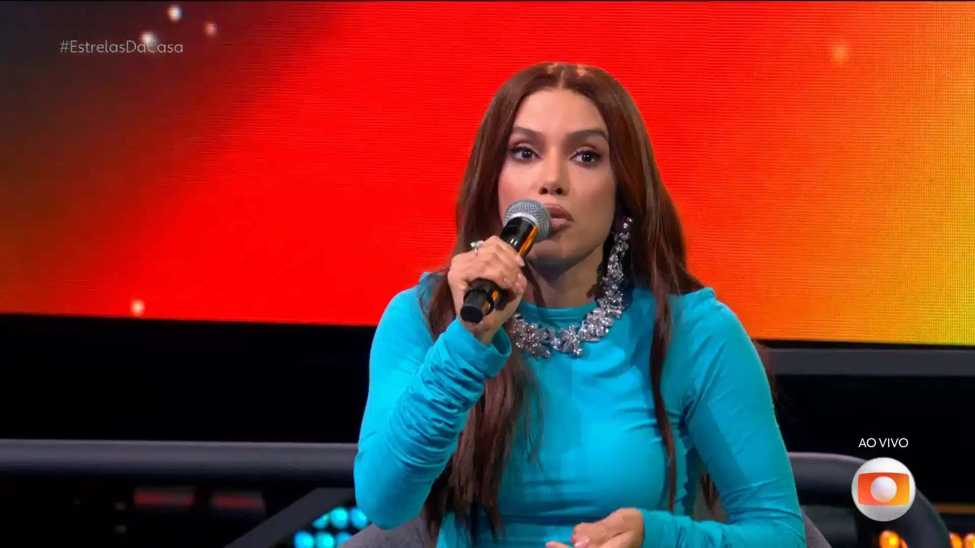 Anitta dá bronca em plateia do “Estrelas da Casa”
