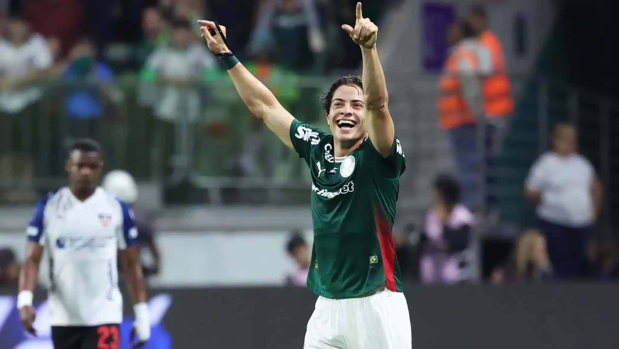 Agustín Giay comemora o gol que marcou para o Palmeiras contra a LDU, seu primeiro pelo clube