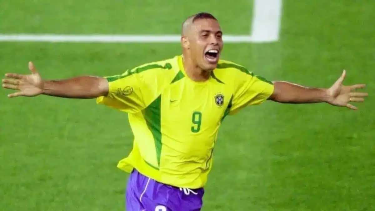 Jogador Ronaldo Fenômeno na Copa do Japão e Coreia do Sul em 2002