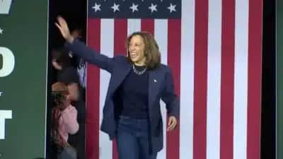 Kamala Harris volta aos palanques nas Midterms e reacende dúvidas sobre 2028