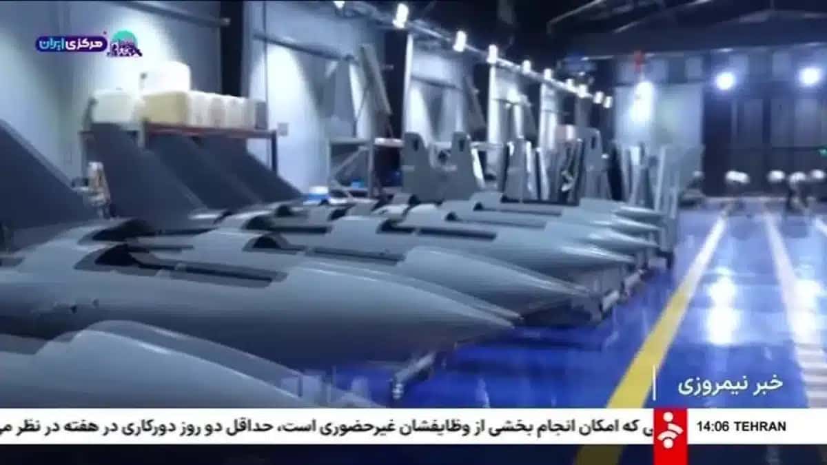 Irã mostra suposta instalação subterrânea de produção de drones a canal de TV estatal