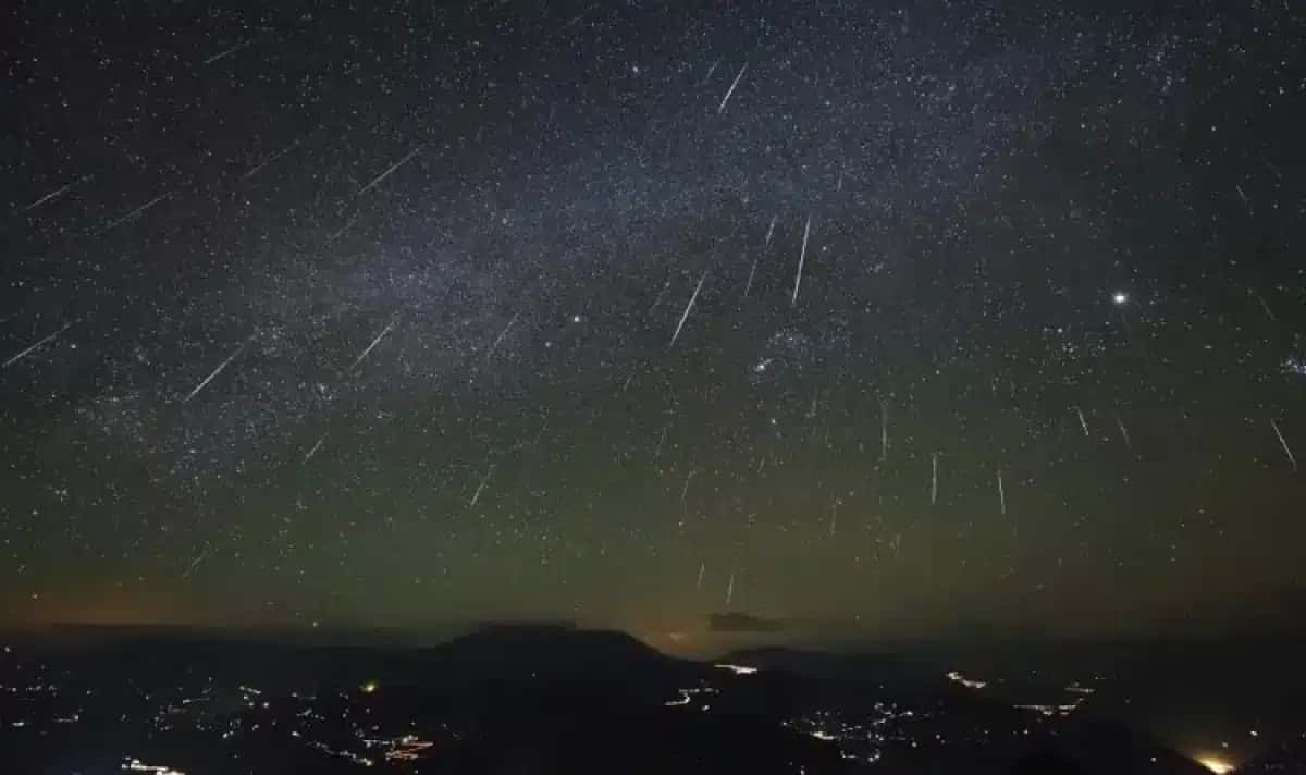 Segunda chuva de meteoros causada pelos detritos do cometa Halley será visível nesta quarta-feira (21) em todo o Brasil.