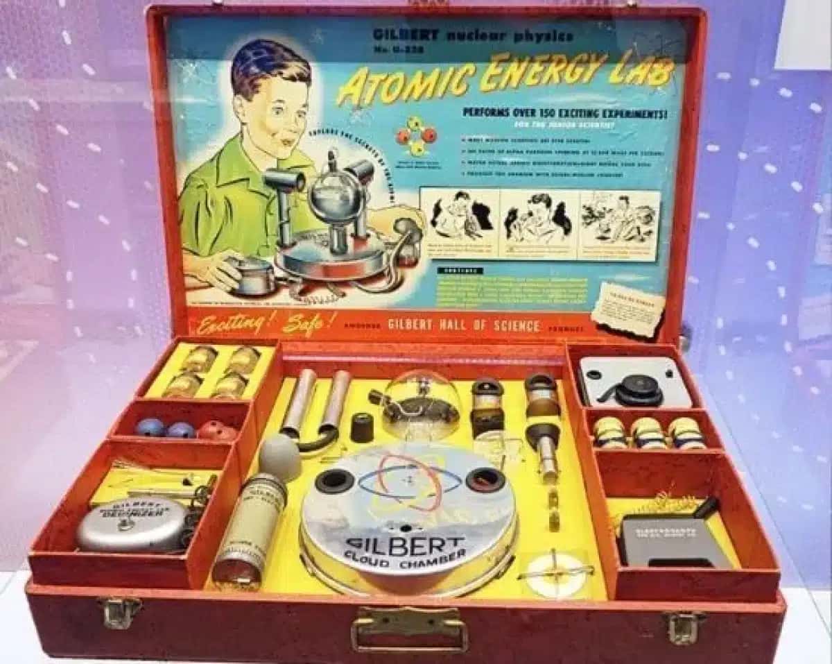 Kits com urânio de verdade: a era em que brinquedos radioativos eram vendidos para crianças na Guerra Fria