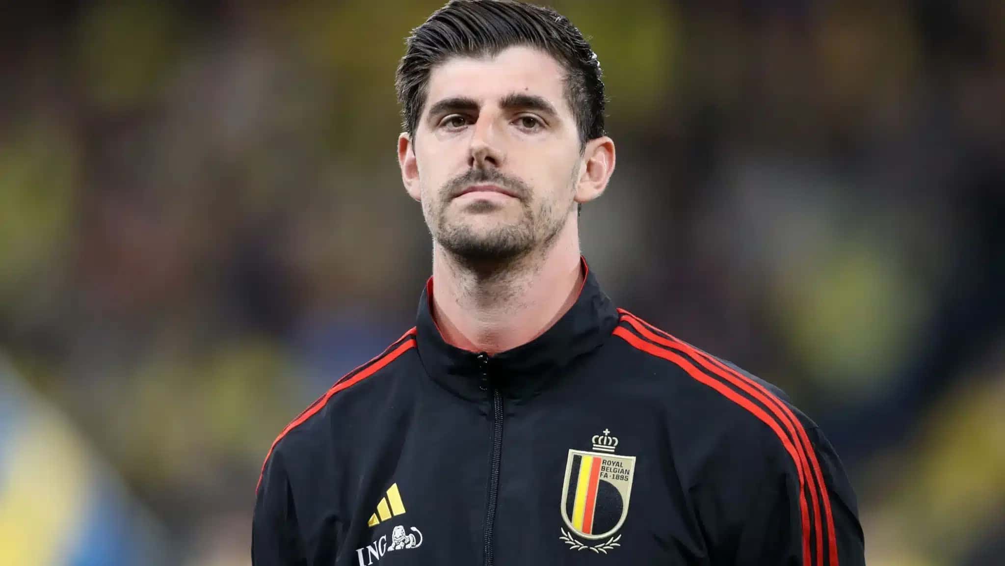 Courtois disse que foi excluído de grupo de mensagens da seleção belga