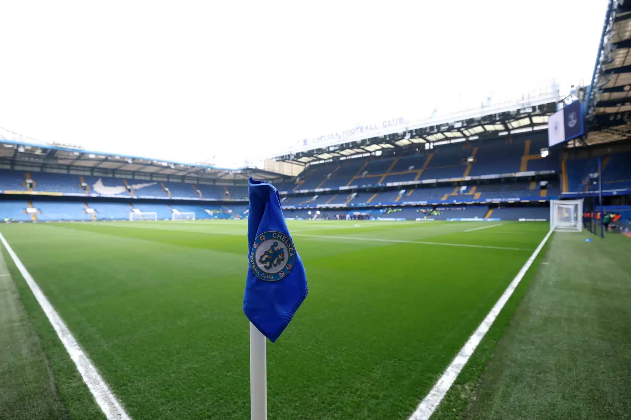 Stamford Bridge, em Londres, vai ser o palco da partida entre Chelsea e Manchester United hoje | Foto: Getty Images