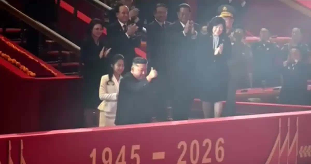 Kim Jong-un e filha participam de celebrações de aniversário do partido