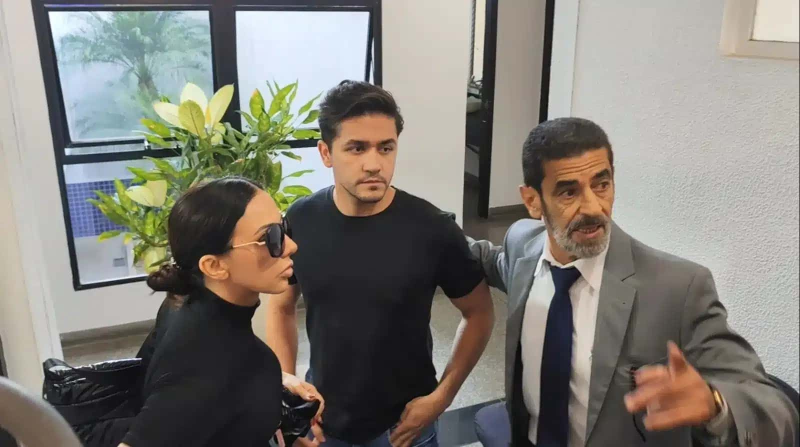 O empresário Fernando Sastre de Andrade Filho (ao centro) se apresentou à polícia um dia depois do acidente | Foto: Reprodução/CNN Brasil