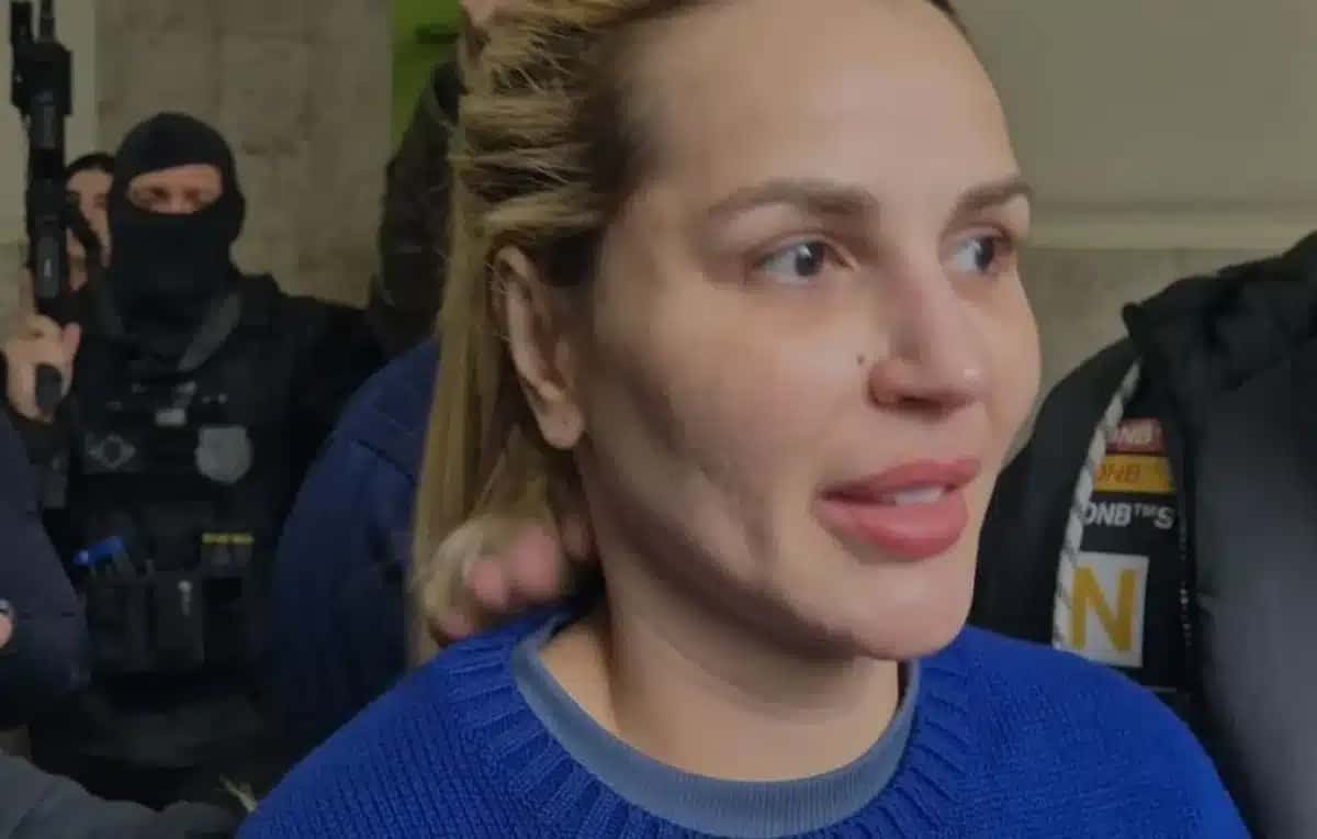 Deolane presa