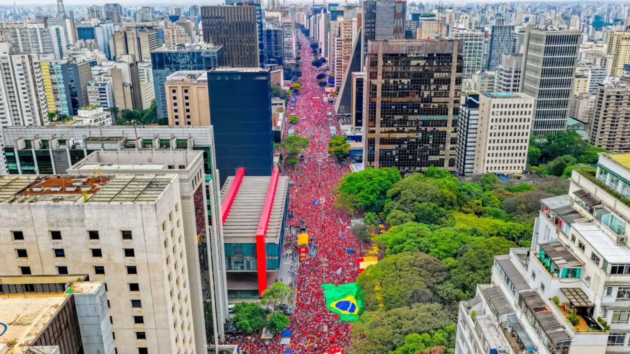 O ato em apoio à reeleição de Lula foi realizado no domingo (11), na avenida Paulista, em São Paulo.