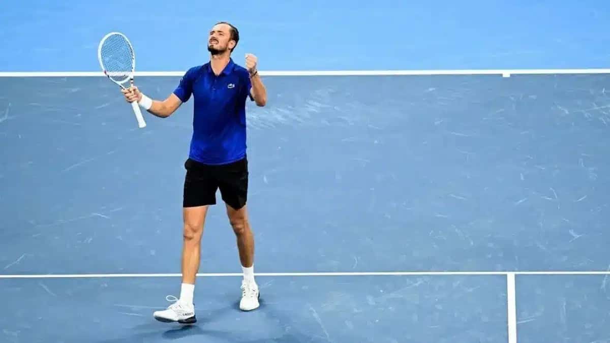 Daniil Medvedev venceu o estadunidense Tommy Paul.