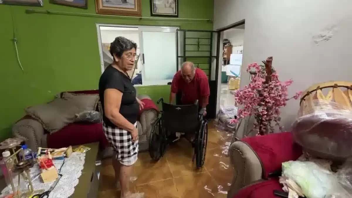 Furacão Simon inunda casas no México.