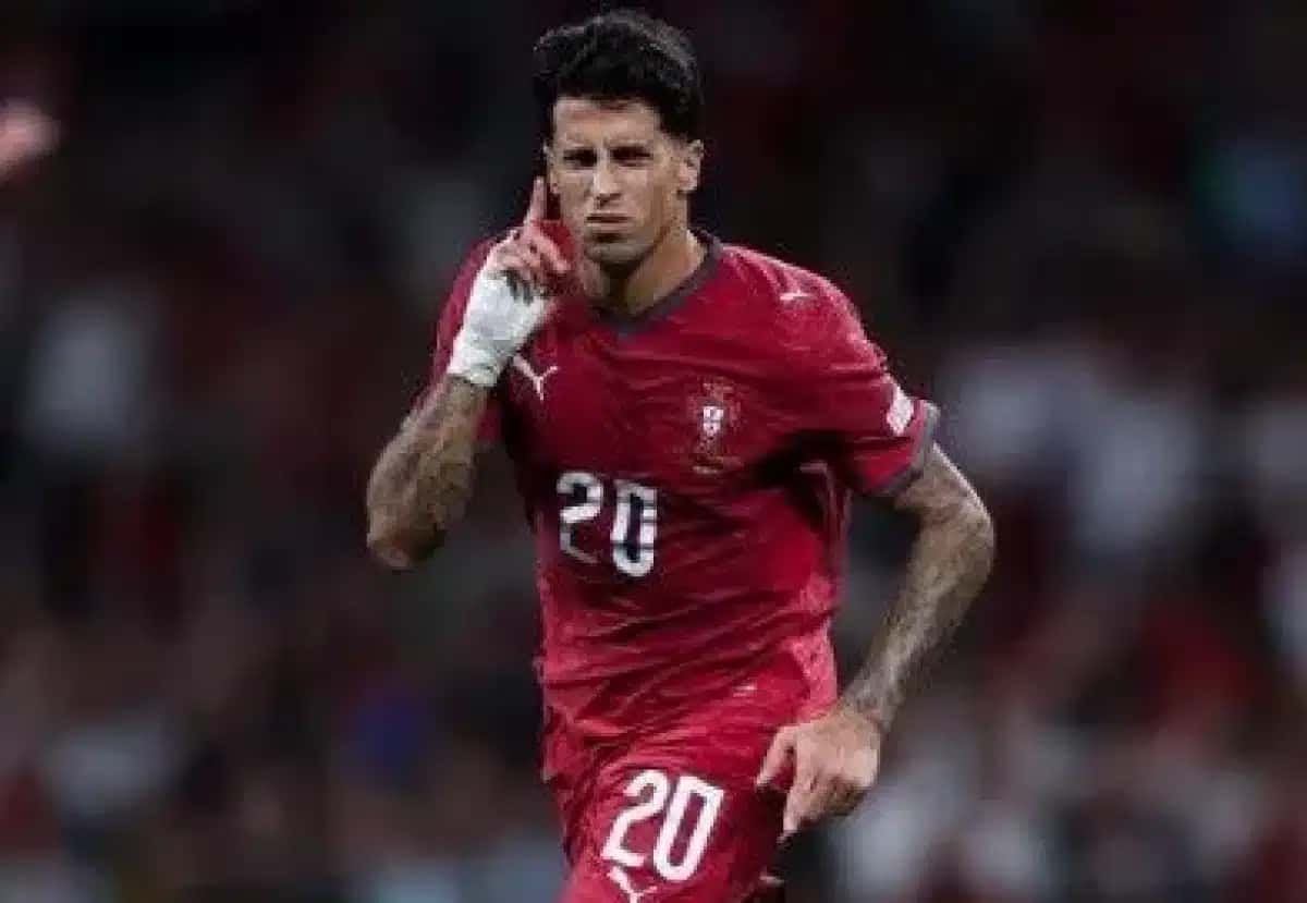 João Cancelo fez um dos gols de Portugal na partida