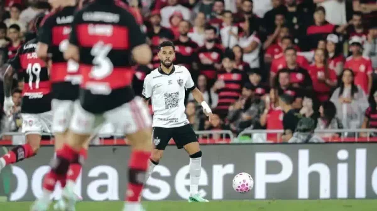 Renan Lodi admitiu o pênalti no fim do jogo.
