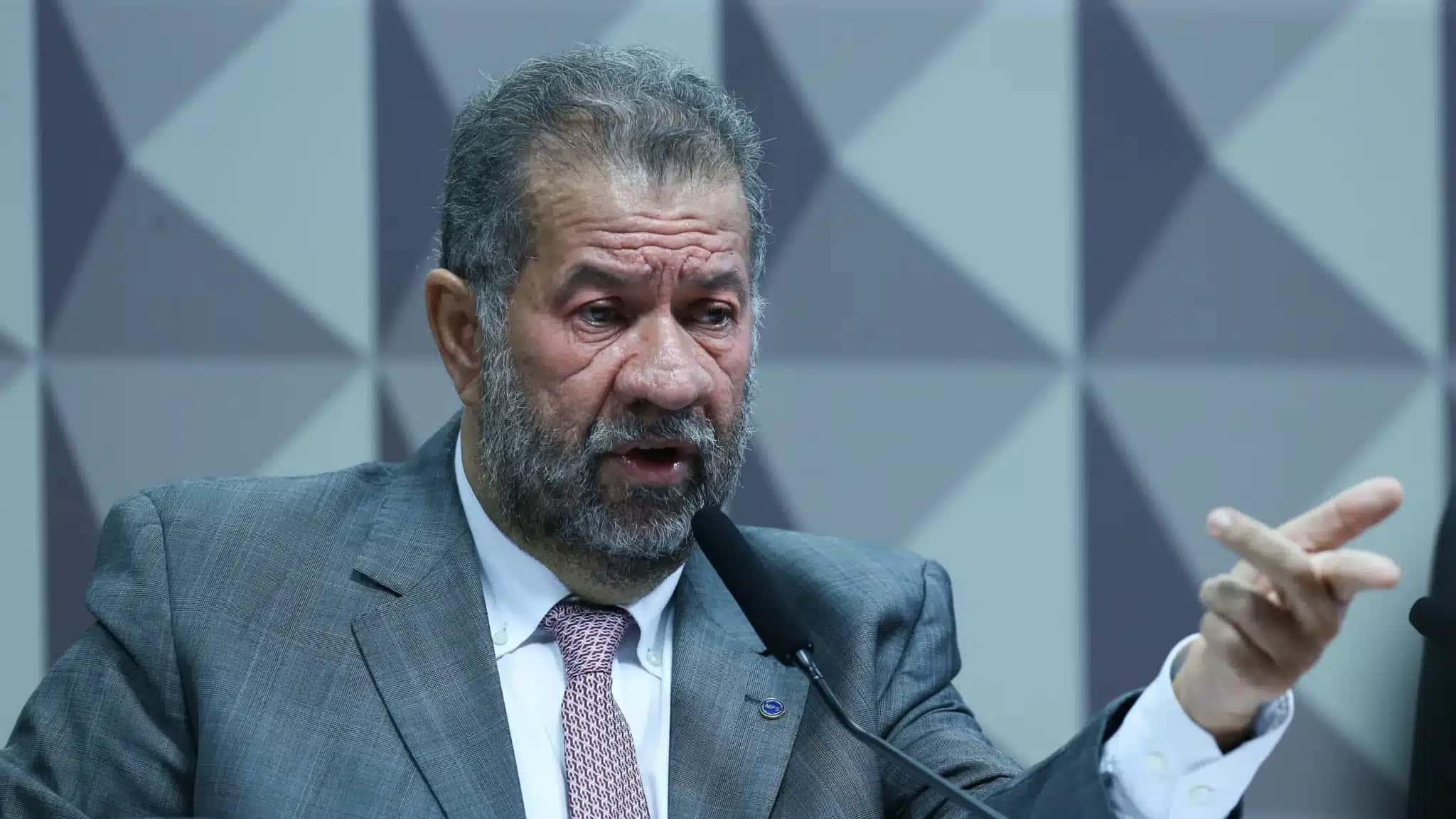 Carlos Lupi, presidente nacional do PDT.