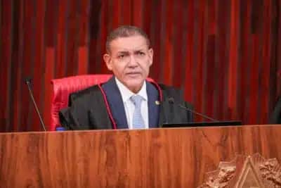 Nunes Marques afasta participação do TSE e atribui mudanças nos locais aos TREs