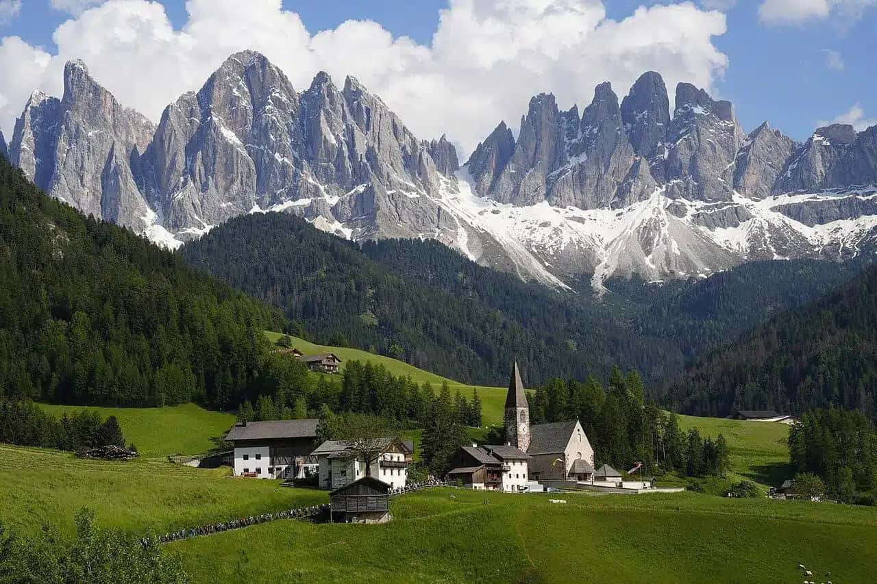Montanhas Dolomitas, na Itália.