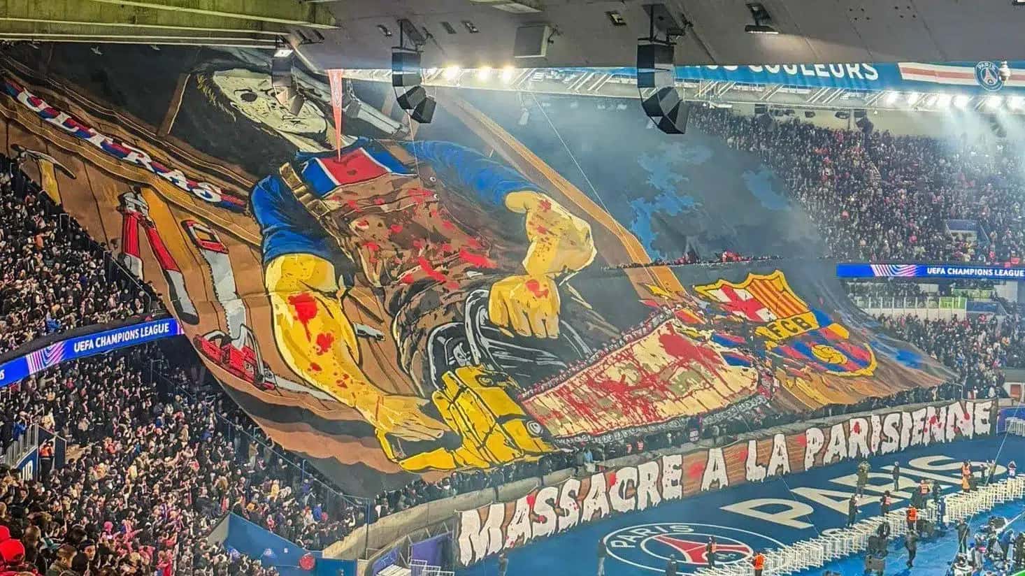 Mosaico da torcida do PSG antes do jogo contra o Barcelona pela Champions.