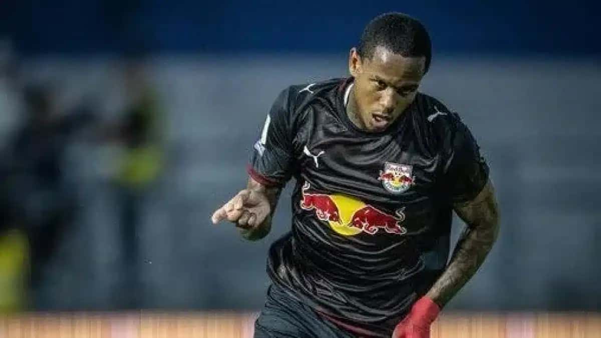 Wallace Yan comemora gol contra a Chapecoense pelo Brasileirão | Foto: Reprodução/CNN Brasil
