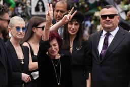 Aimee Osbourne comparece em funeral do pai, Ozzy; confira
