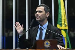 Datafolha: Cleitinho alcança 32% das intenções de voto na corrida pelo governo de MG