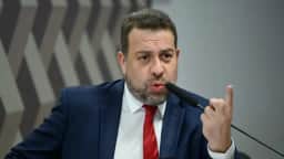 Boulos prevê fim da escala 6×1 antes das eleições no Senado