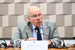 Mauro Vieira condiciona normalização das relações Brasil-Argentina ao fim das agressões de Milei