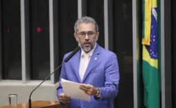 Datafolha: Elmano lidera rejeição entre candidatos ao governo do Ceará com 35% dos votos negativos