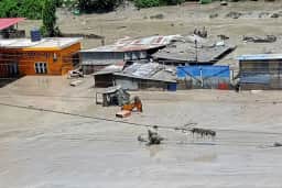 Sobe para 22 o número de mortos em enchentes na fronteira entre Nepal e Tibete