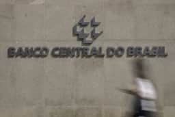 BC aponta aumento da dívida externa brasileira a US 411 bi em julho