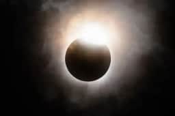 Eclipse solar total será visível hoje em regiões do Hemisfério Norte; saiba onde assistir