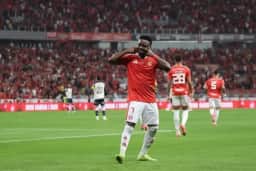 Internacional empata com o Remo nos acréscimos e permanece fora da zona de rebaixamento