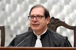 Salomão assume presidência do STJ e destaca desafio de reencontrar vocação constitucional da Corte