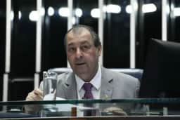 Omar Aziz lidera intenções de voto para o governo do Amazonas, aponta pesquisa Quaest