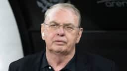 Osmar Stábile anuncia renovação do contrato de Memphis Depay com o Corinthians até 2028