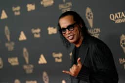 Ronaldinho retorna ao Kappa após novo desafio italiano sem salário convencional