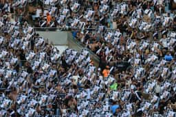 Vasco aciona Justiça para garantir jogo contra o Vitória no Maracanã na Copa do Brasil