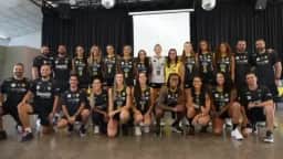 Praia Clube apresenta elenco feminino de vôlei com duas caras novas para 2026-27