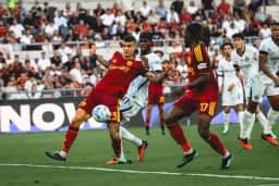 Roma e Inter empatam em 2 a 2 e seguem invictas no Italiano