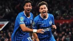 Manchester United sofre virada do Brighton por 3 a 2 e é eliminado da Copa da Liga