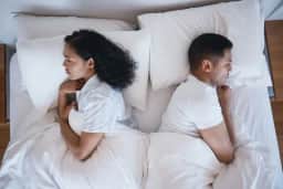 Sexo por compaixão: como relações sem desejo afetam a saúde das mulheres