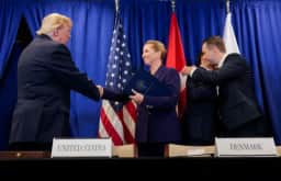 Trump assina acordo na ONU para ampliar presença militar dos EUA na Groenlândia