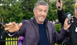 Stallone descarta aposentadoria e adia despedida das telas