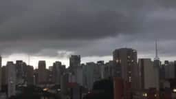 Alagamentos: alerta segue no Brasil com chuva forte em SP e mais 10 estados