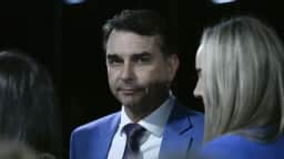Passaportes cancelados e viagem aos EUA: o que levou o PT a pedir a prisão de Flávio Bolsonaro