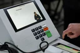 TSE conclui apuração do 2º turno às 23h26, 52 minutos antes de 2022, mesmo com votação prorrogada