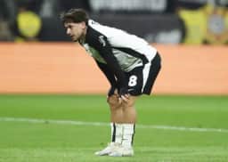 Garro, do Corinthians, diz que alguém no clube quer o mal dele e da família