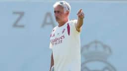 Mourinho afirma que provavelmente deixaria o Real Madrid no lugar de Vini Jr