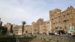 Sanaa é alvo de novos bombardeios sauditas após houthis atacarem Riad com mísseis